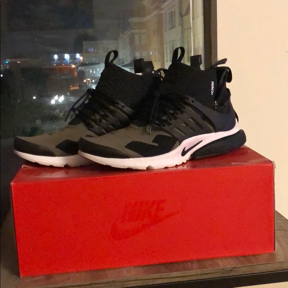 Nike Acronym Presto - Olive size L (fits 11-12)